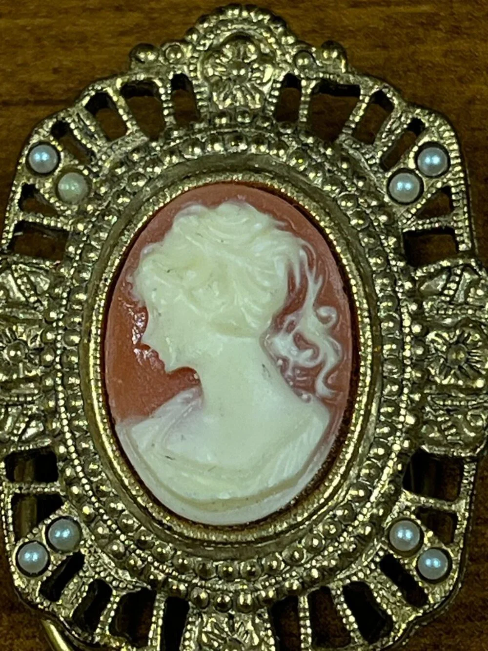 Share Vintage 1980s Cameo Scarf Clip Gold Tone Filigree Faux Pearl